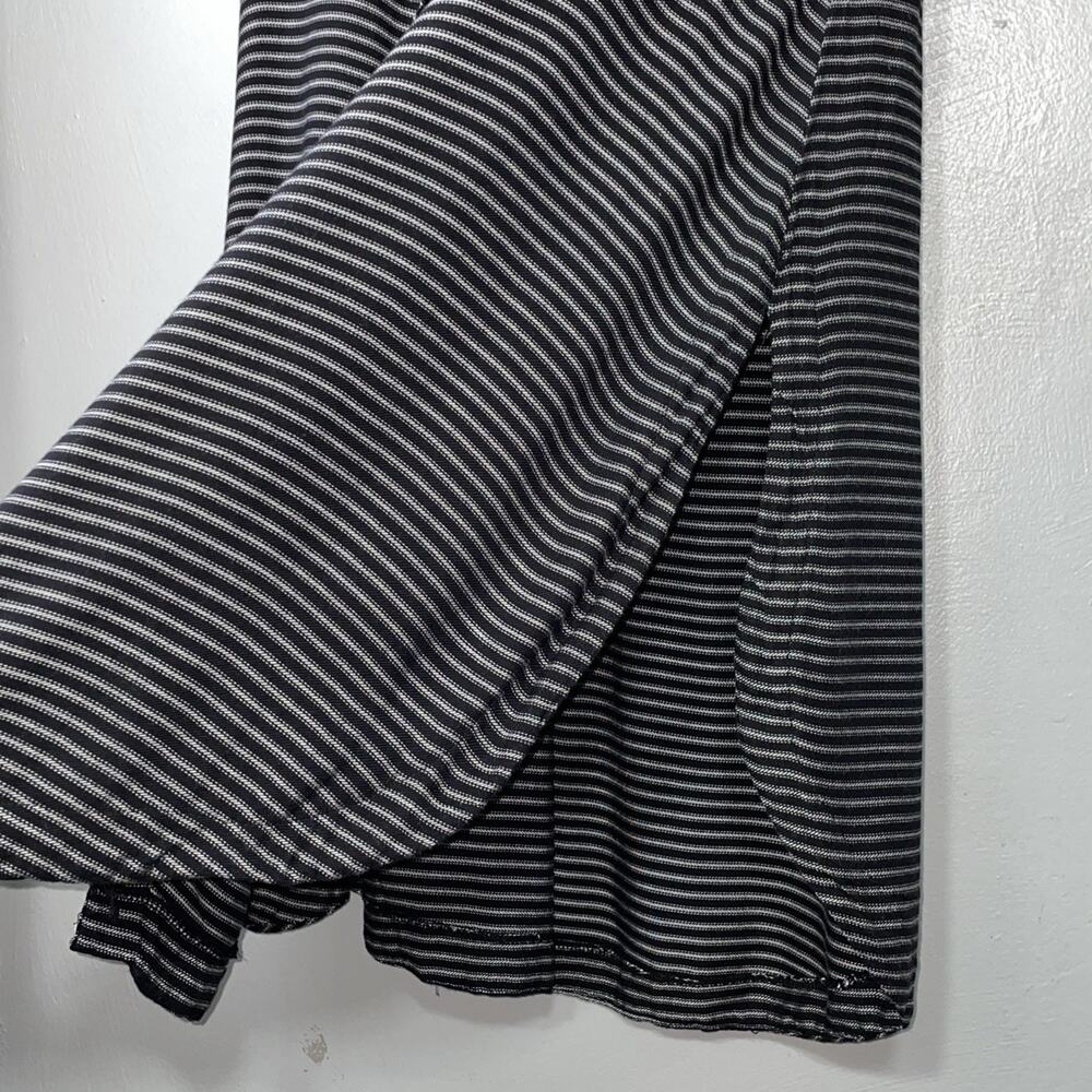 Merona Midi Button Skirt Size Medium Black White Striped Coastal Casual Preppy - Picture 4 of 10